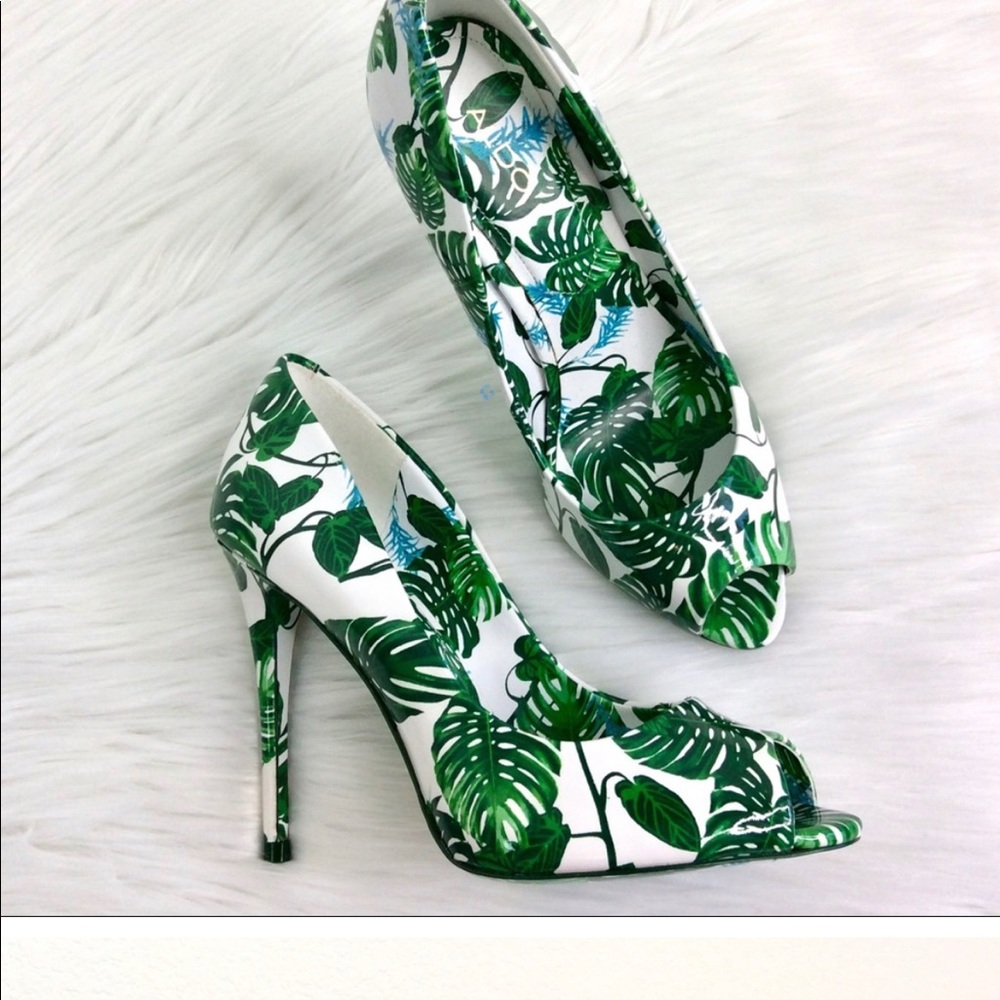 ⚜️ Aldo ⚜️ STELLAA-47 Peekaboo Pump NWOB 6.5